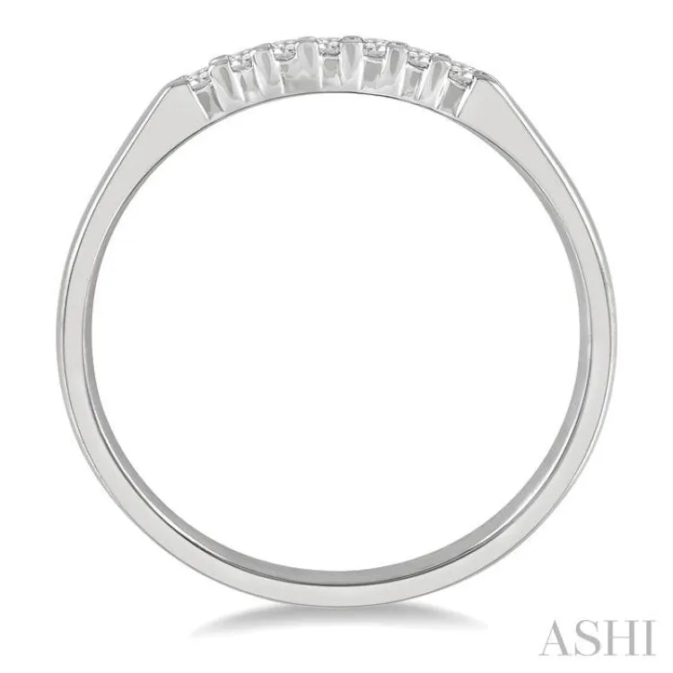 1/10 ctw 7 Stone Round Cut Diamond Wedding Band in 14K White Gold