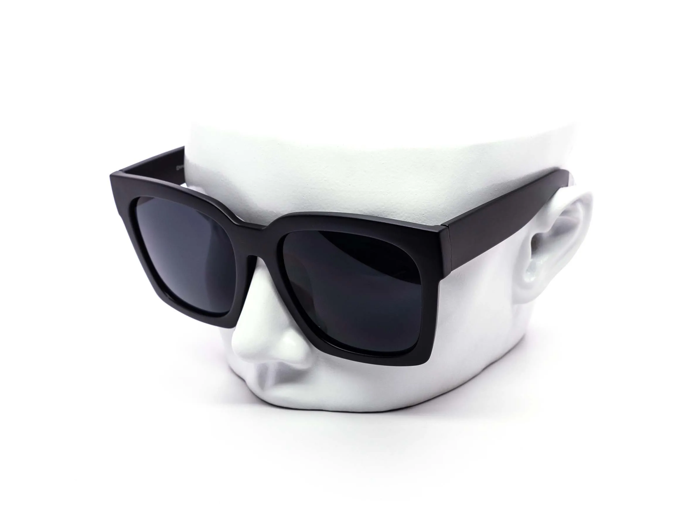 12 Pack: Classy Minimalistic Oversized Square Gradient Wholesale Sunglasses