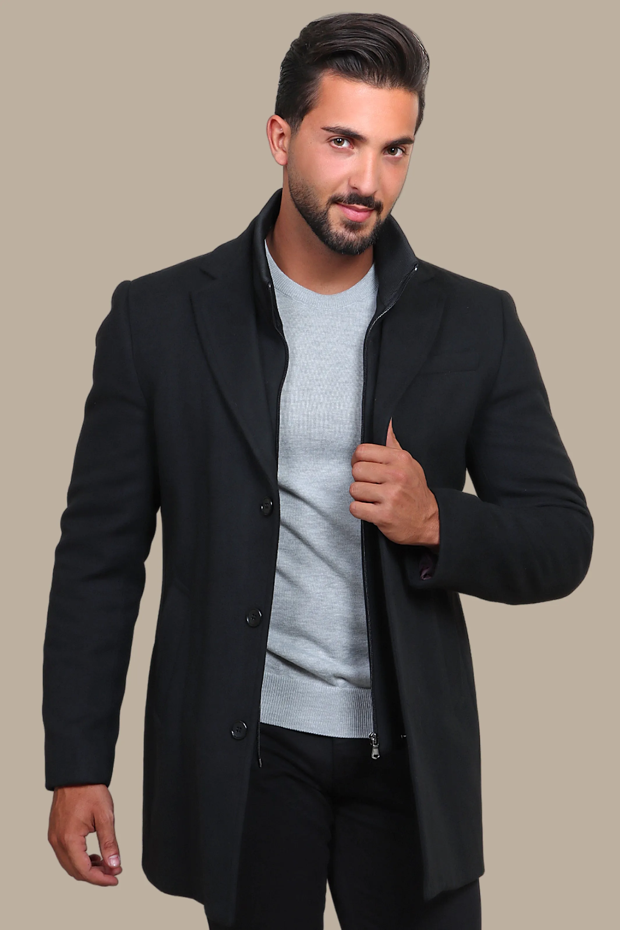 Black Beauty: The Notch Detachable Coat in Timeless Elegance