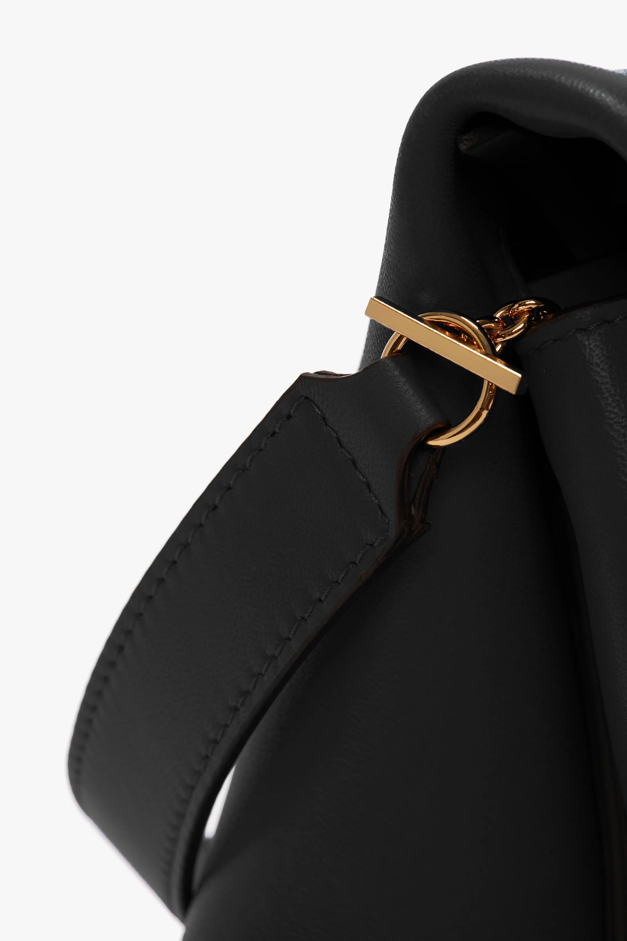 Chain Pouch Bag With Strap In Black Leather