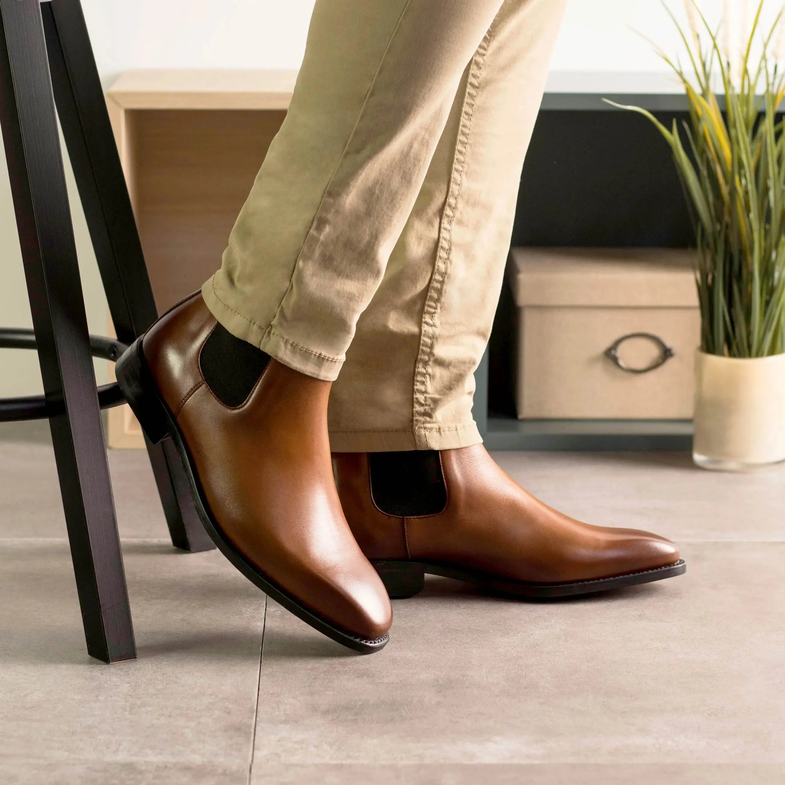 DapperFam Monza in Brown Men's Italian Leather Chelsea Boot