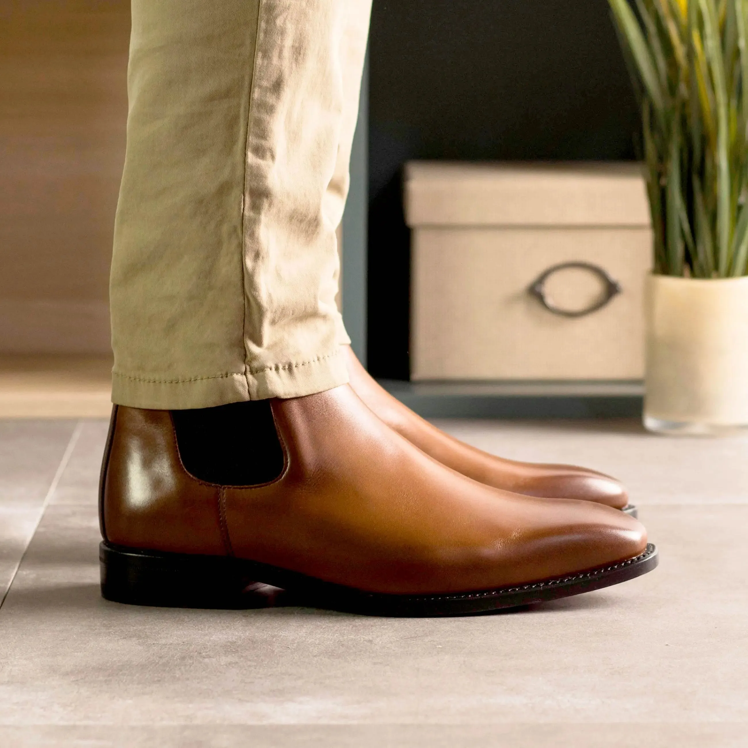 DapperFam Monza in Brown Men's Italian Leather Chelsea Boot
