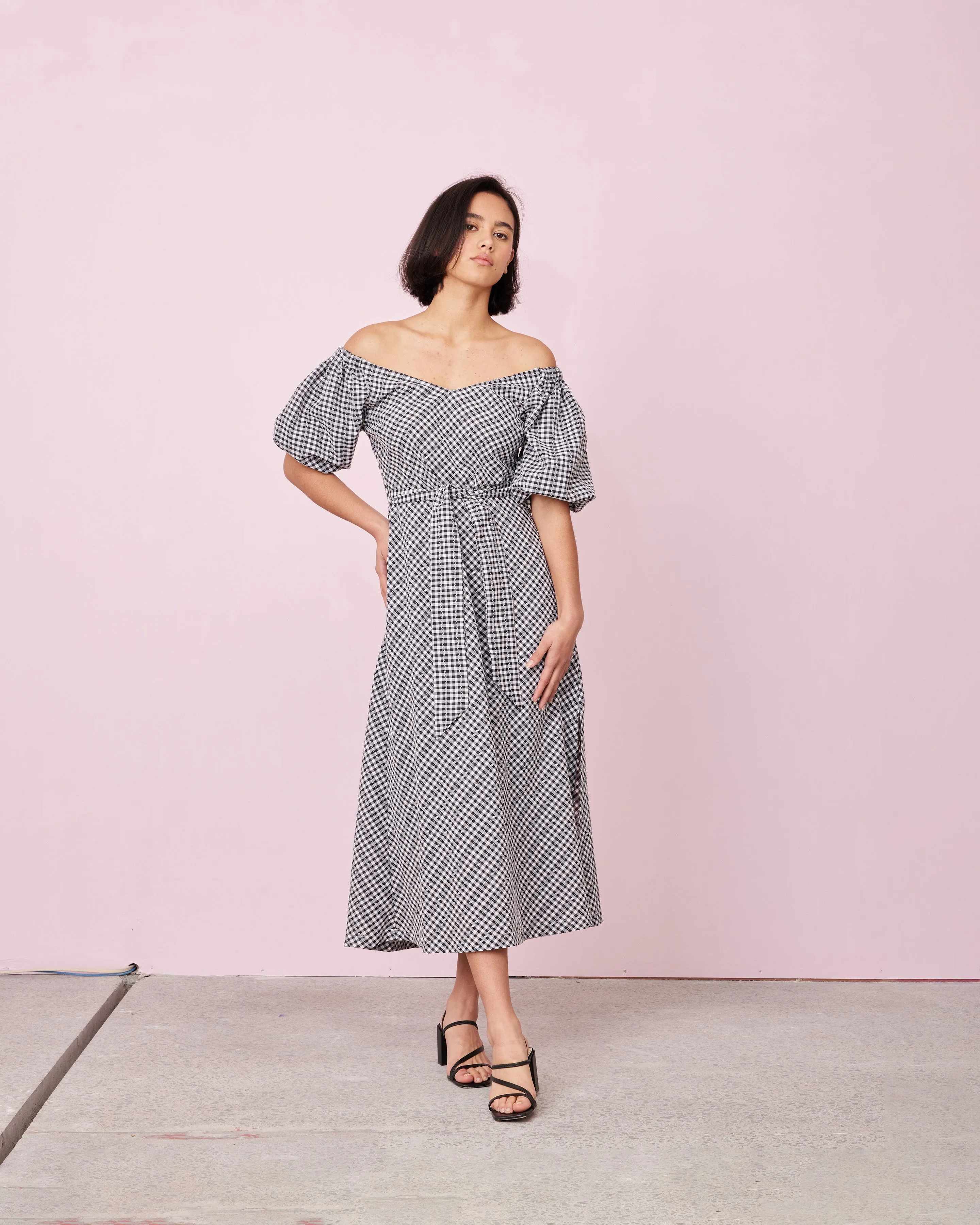 GEN GINGHAM MIDI DRESS BLACK LADDER GINGHAM