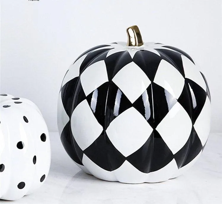 Luxury Ceramic Black and White Living Room Decor Modern Ornaments For Living Room