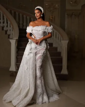 Off Shoulder 3D Floral Details Bridal Dress with Detachable Train