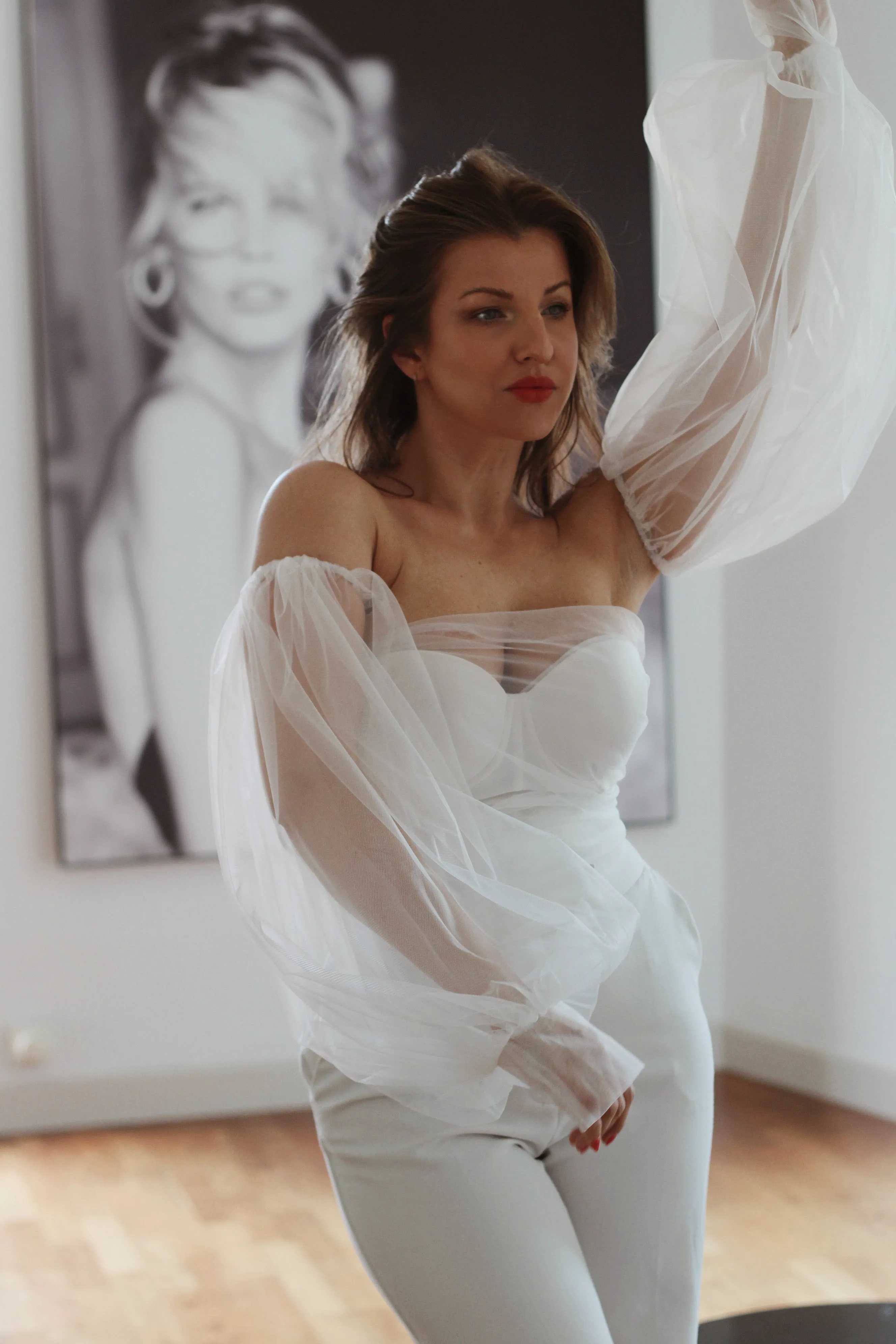 Oversized Tulle Wedding Sleeves
