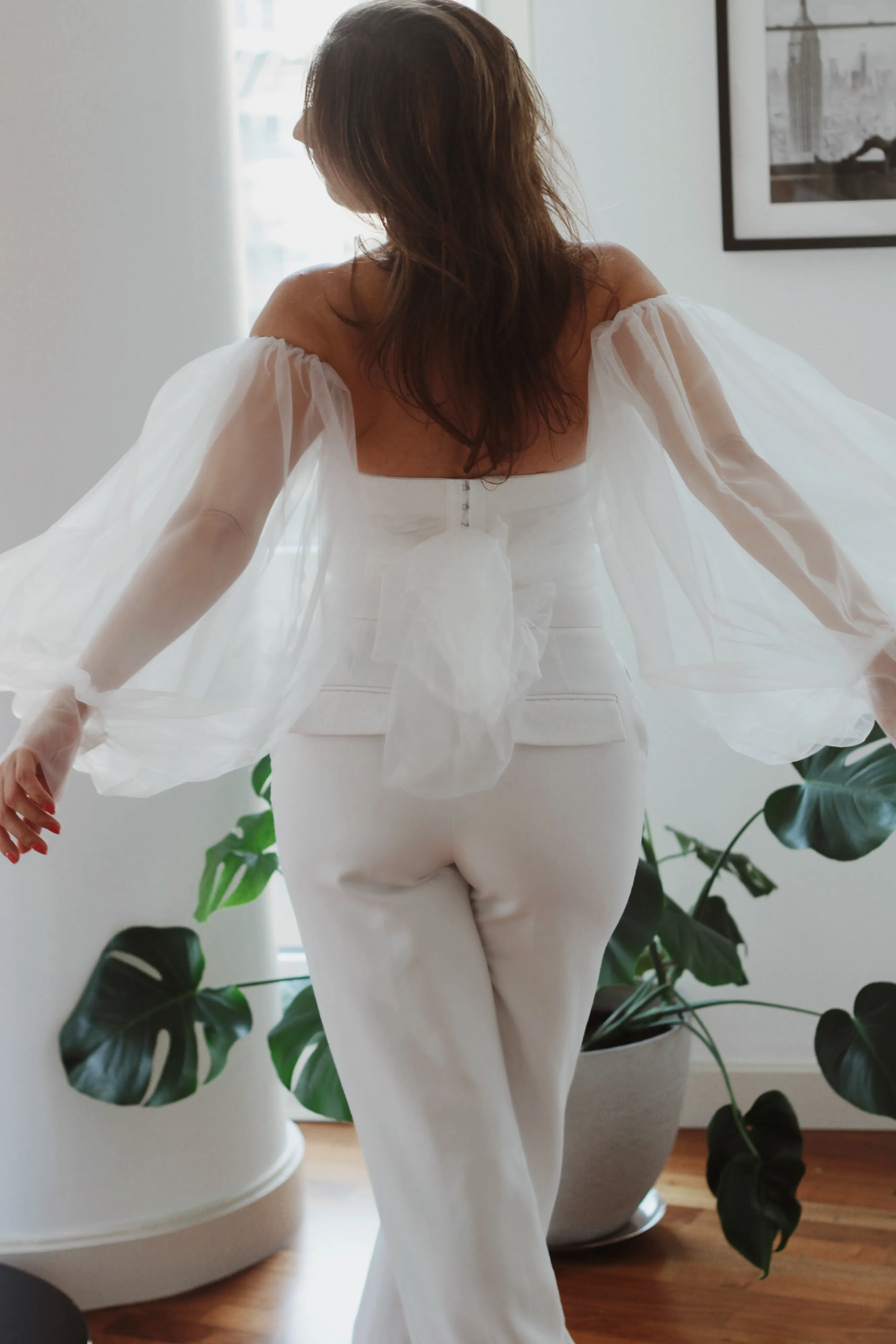 Oversized Tulle Wedding Sleeves
