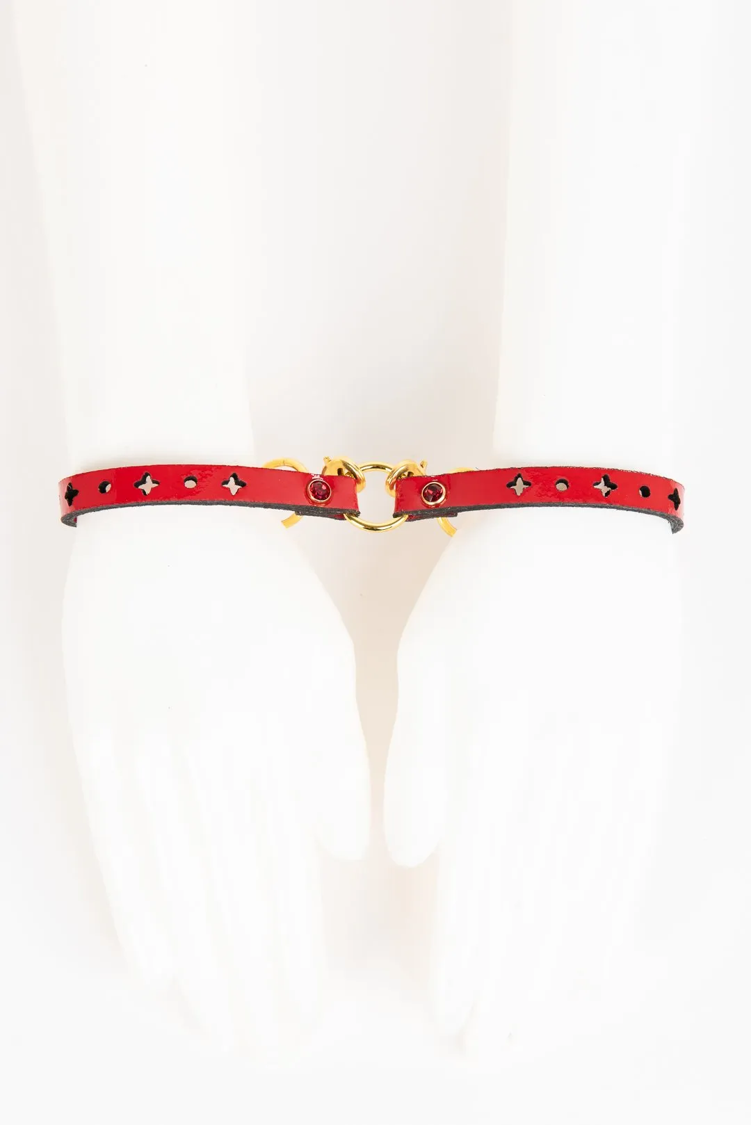 Rosso T-Strap