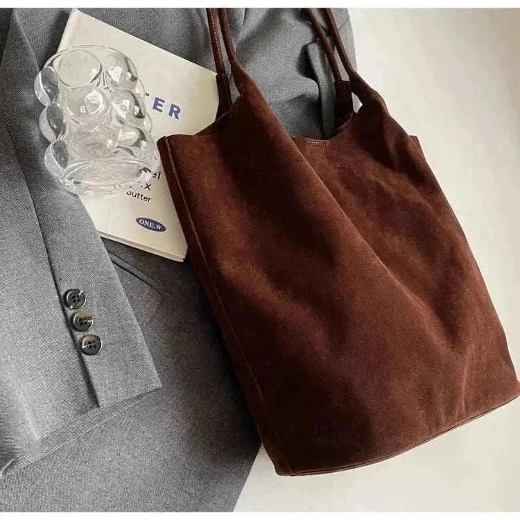 Single Shoulder Bag - Trendy Women's Fashion Tote - WSH019