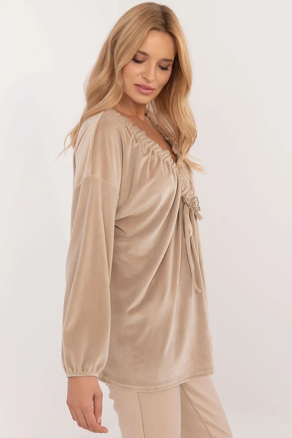 TEEK - Detachable Butterfly Long Sleeve Blouse
