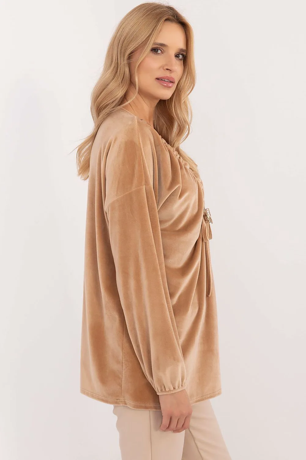 TEEK - Detachable Butterfly Long Sleeve Blouse